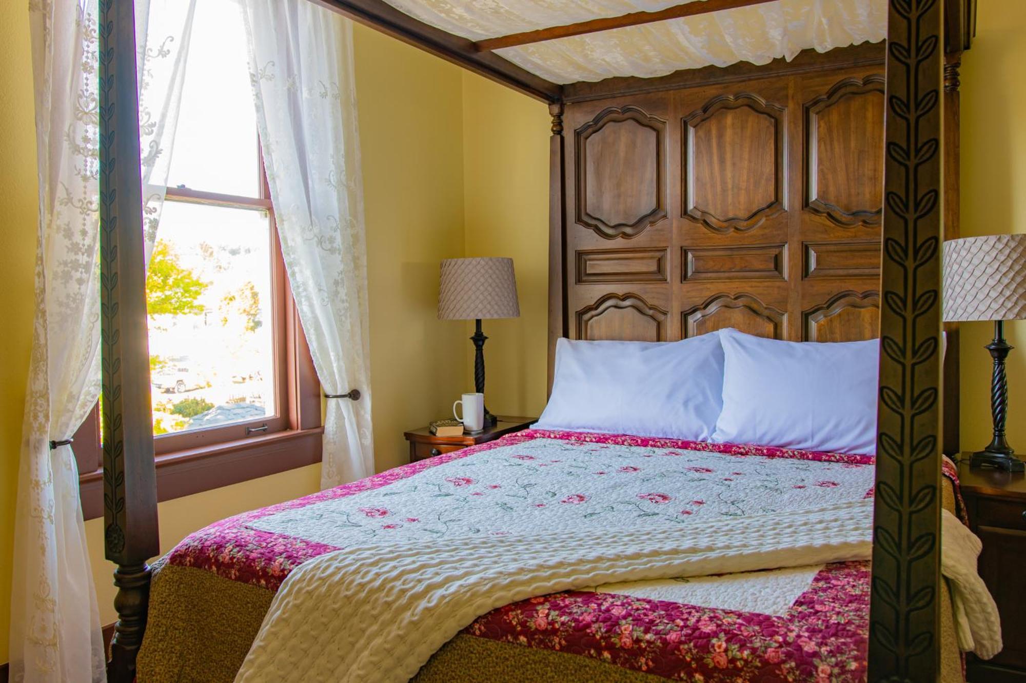 The Pearl Inn Bed And Breakfast Ilwaco Ngoại thất bức ảnh